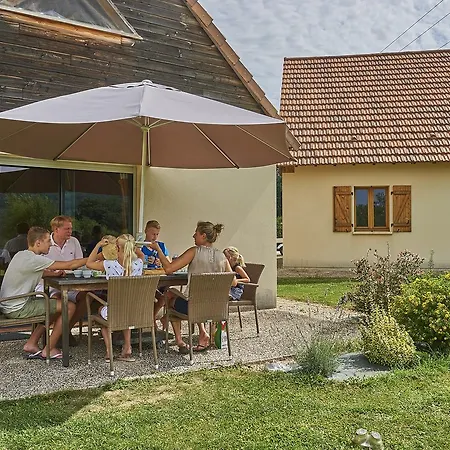 Le Bleu База отдыха 4*