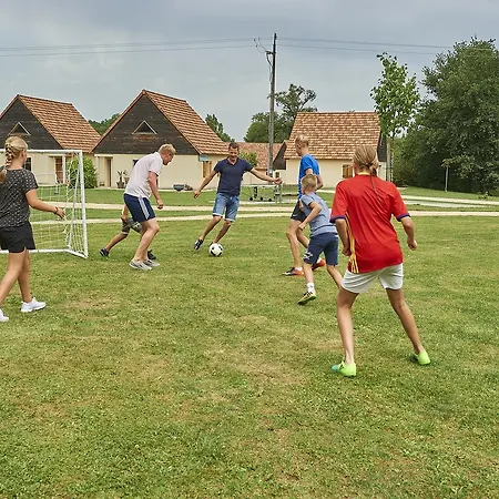 Le Bleu База отдыха 4*