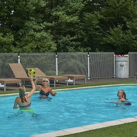 Le Bleu 4* Lacapelle-Marival