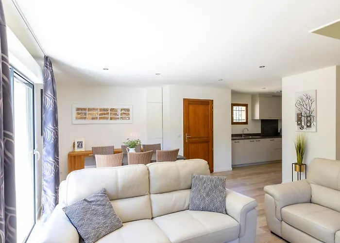 Le Bleu 4* Lacapelle-Marival